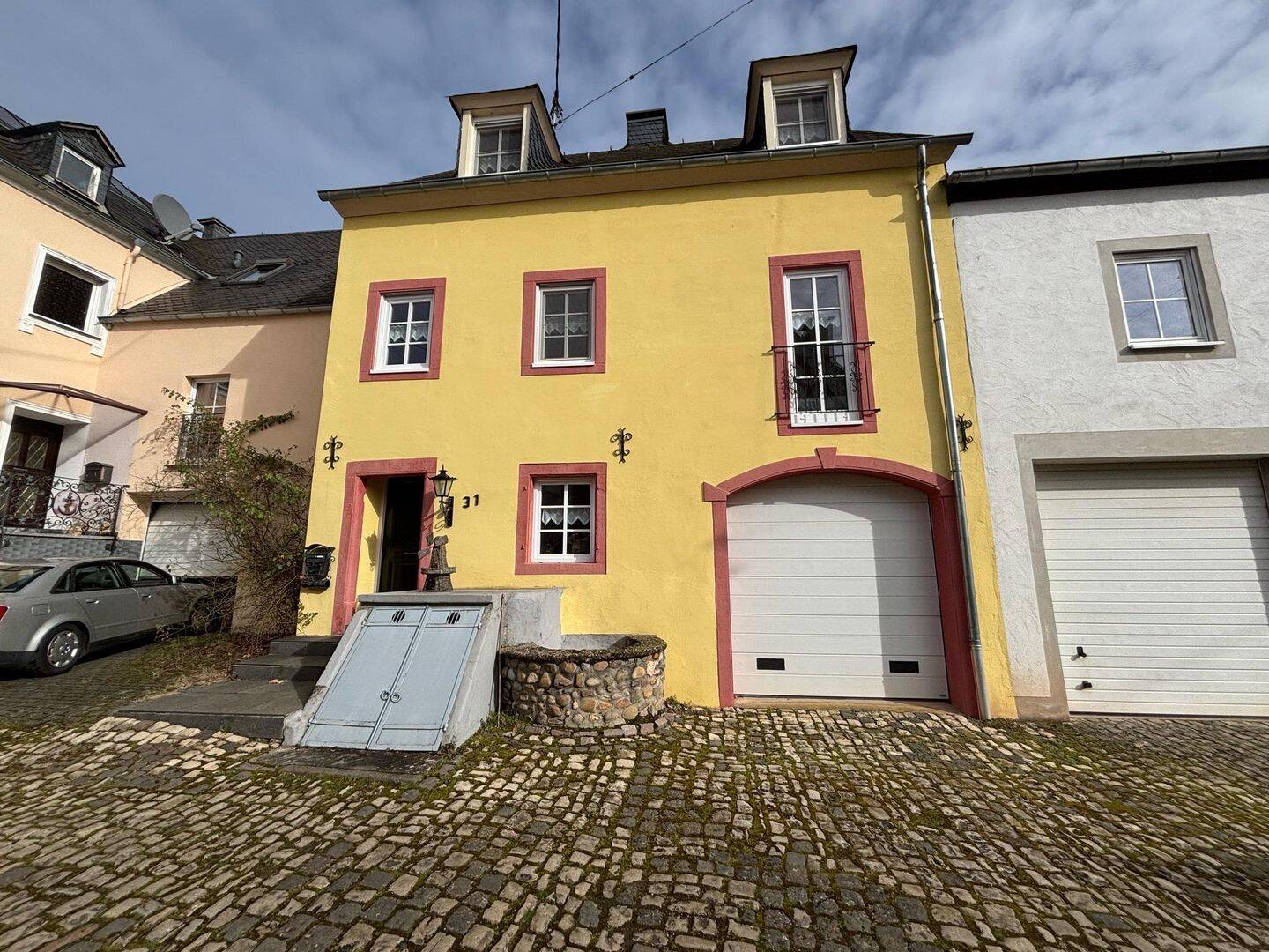 Charmantes Zweifamilienhaus mit Terrasse und Moselblick, 54349 Trittenheim