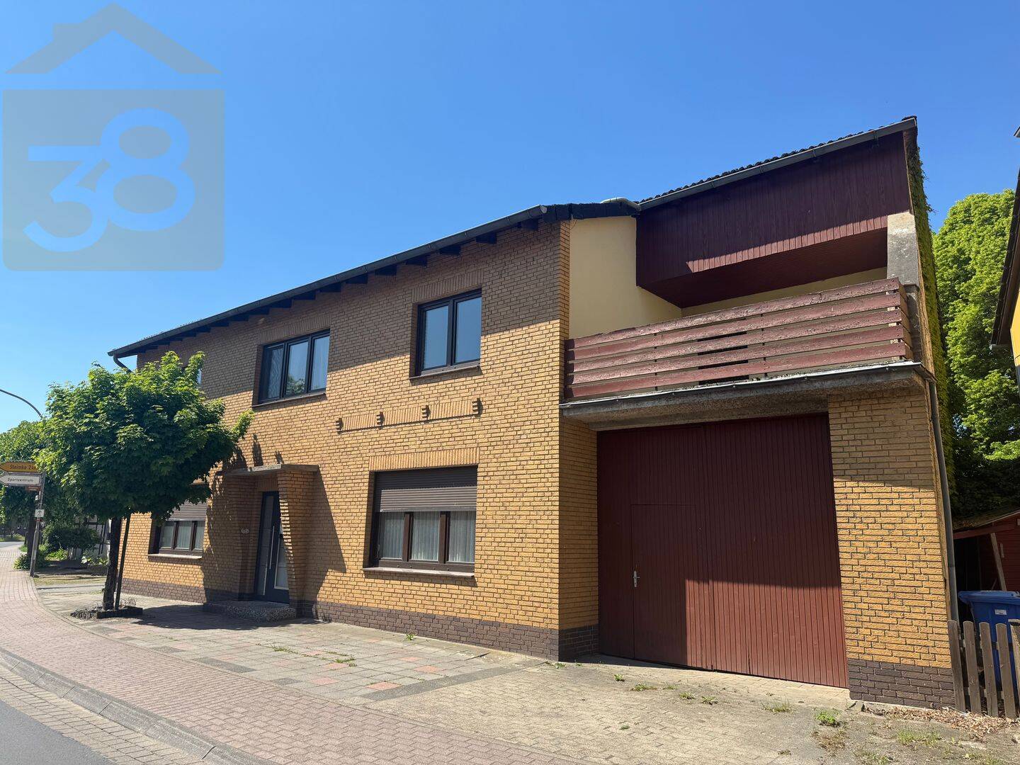 Einfamilienhaus mit alter Stallung und großem Grundstück!, 38465 Brome