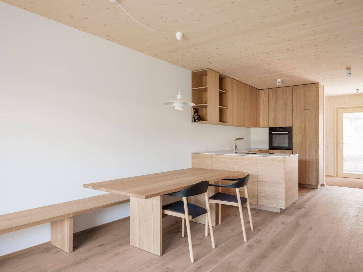 NULL BAURISIKO & PROVISIONSFREI: Bezugsfertiges Massivholzhaus mit Earlybird-Aktion: Designerküche und Stellplätze gratis!, 82418 Spatzenhausen