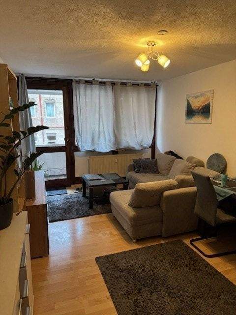 2 Zi.-Wohnung in bester Nürnberger Lage, 90408 Nürnberg (Großreuth h. d. Veste Gärten h. d. Veste Maxfeld Nordbahnhof Sankt Johannis)