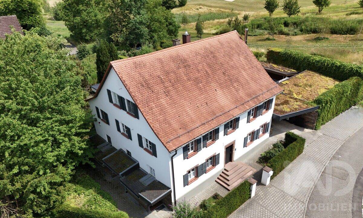 ***Historische Eleganz trifft modernen Luxus – Exklusive denkmalgeschützte Villa***, 76228 Karlsruhe
