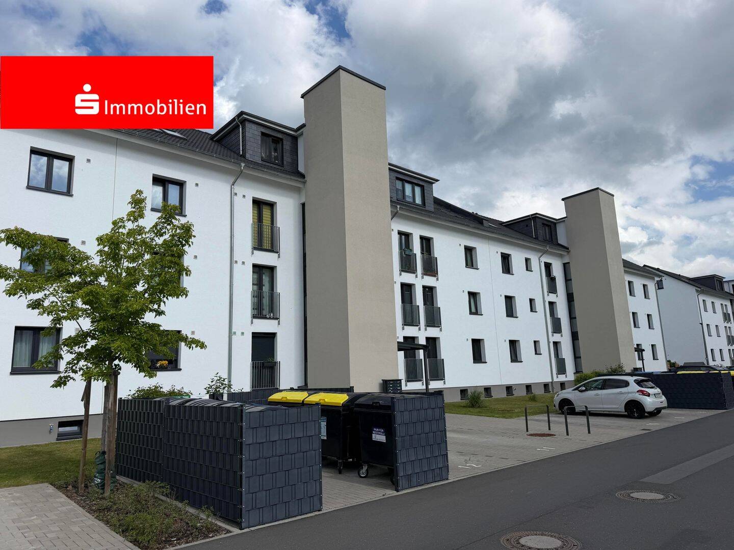 Fast neu: Moderne und gemütliche 2 Zimmer – Dachgeschoss-Wohnung mit großem Balkon im Pioneer Park, 63457 Hanau