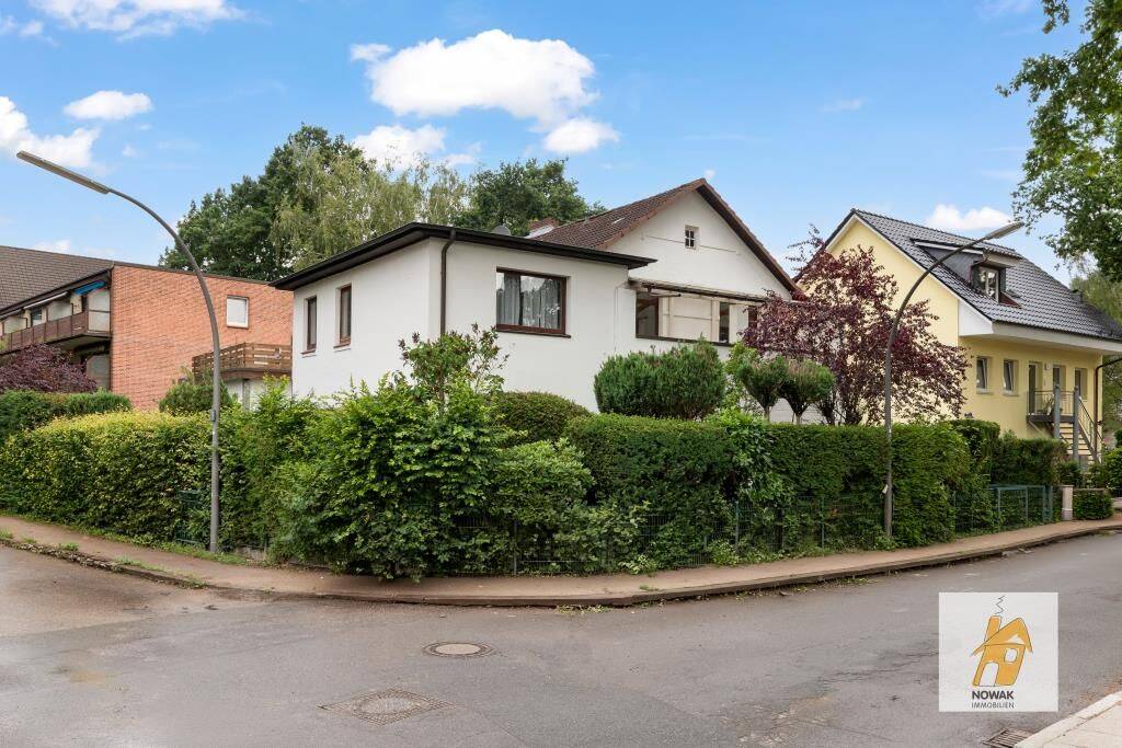 Attraktives Zinshaus mit 5 frei lieferbaren Wohneinheiten und insgesamt ca. 333,3 m² Wohnfläche auf einem circa 553 m…, 22559 Hamburg (Altona Rissen)