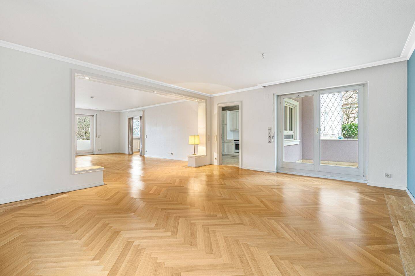 Exklusive & großzügige 3 Zimmer-Whg. in prominenter Lage in Baden-Baden! Mit Aufzug & TG-Stellplatz!, 76530 Baden-Baden (Ebersteinburg Innenstadt Lichtental Varnhalt Weststadt)