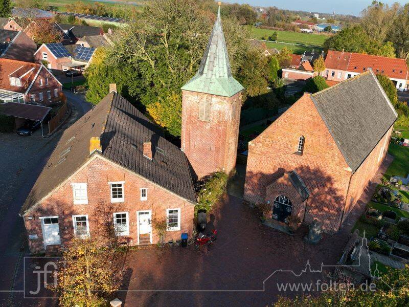Dreifamilienhaus im historischen Ortskern von Bingum, 26789 Leer (Ostfriesland)