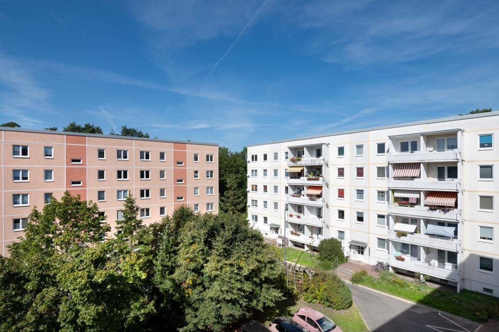 Verbundene Wohnungen im Betreuten Wohnen – Gemeinsam wohnen, selbstständig leben + Miete sparen, 2994 Bernsdorf