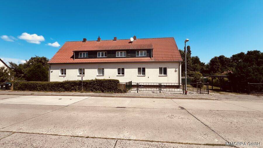 Gepflegter Reihenhausblock mit drei vermieteten Einheiten und großem Grundstück, 14776 Brandenburg an der Havel