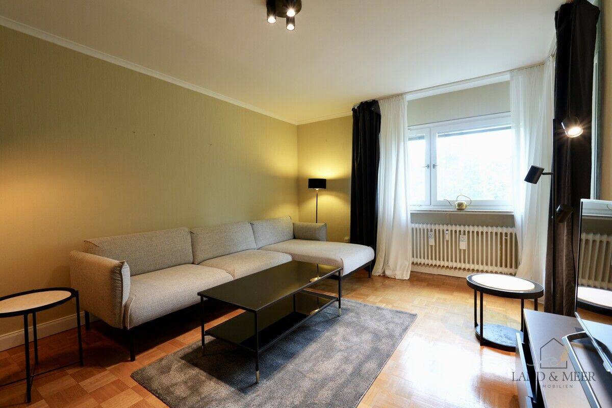 Bezugsfrei mit Weitblick ins Grüne: Großzügige 3-Zimmer-Wohnung mit Balkon, 12105 Berlin (Tempelhof-Schöneberg Mariendorf Schöneberg Tempelhof)