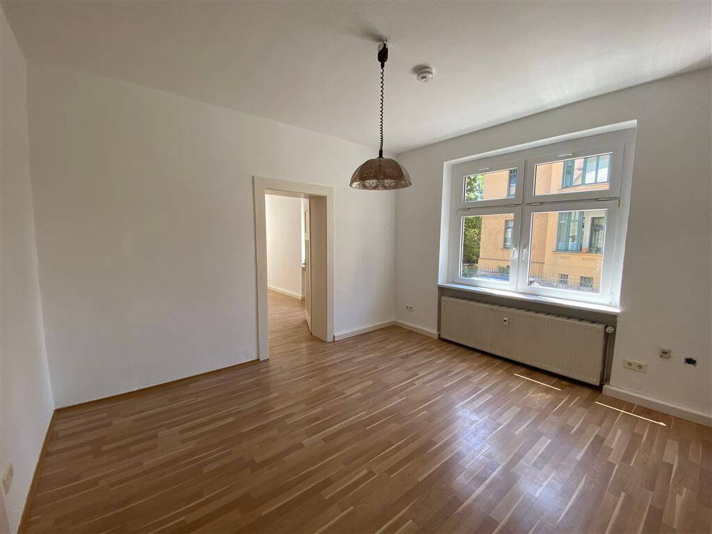 Weimar* Westvorstadt* 2 Zimmer-Whg* Wohnküche* Tageslichtbad mit Dusche* sep. WC* SP anmietbar, 99423 Weimar (Altstadt Innenstadt Nordvorstadt Südstadt Westvorstadt)