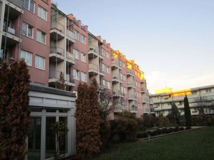 1-Zimmer-Apartment mit Balkon in Nürnberg direkt am Nordring gelegen!, 90409 Nürnberg (Großreuth h. d. Veste Gärten h. d. Veste Maxfeld Schoppershof)