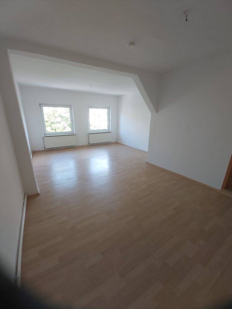 Schöne 2-Zimmer Wohnung nähe K.W.-Brücke! Frei ab August!, 26382 Wilhelmshaven (Bant Heppens Innenhafen Innenstadt Siebethsburg)