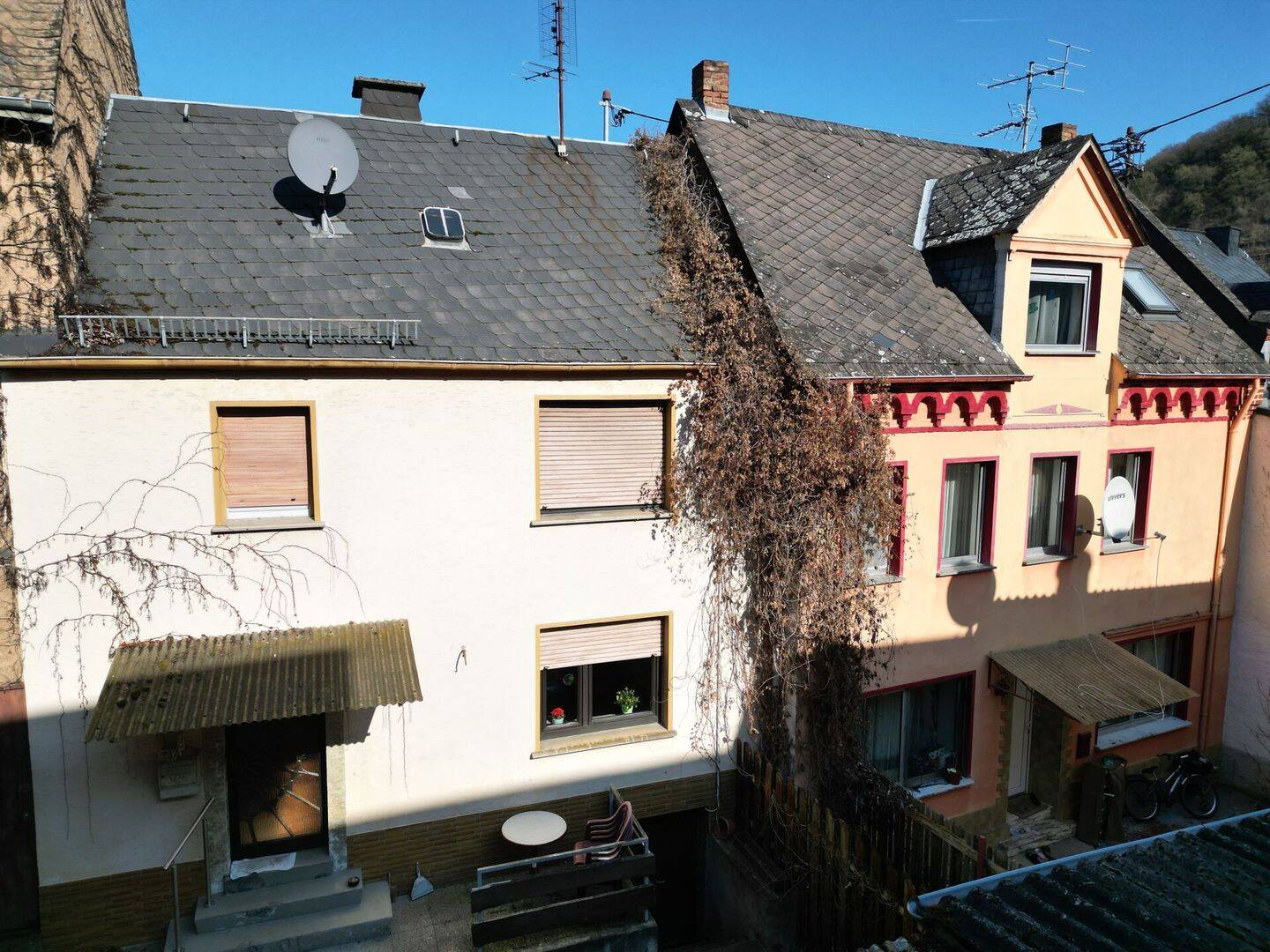 Zwei vermietete Einfamilienhäuser sowie Grundstück mit Investitionsmöglichkeiten in Löf an der Mosel!, 56332 Alken