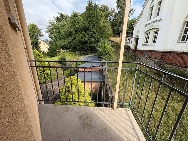 Charmante 2-Zimmer-Wohnung mit Balkon in Top-Lage, 7973 Greiz