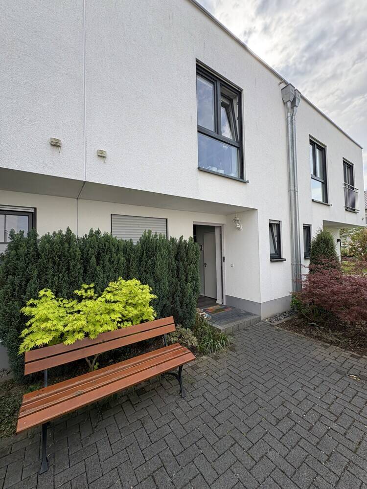 Modernes Reihenmittelhaus mit Südgarten & Dachterrasse in Hennef zu verkaufen!, 53773 Hennef (Sieg)