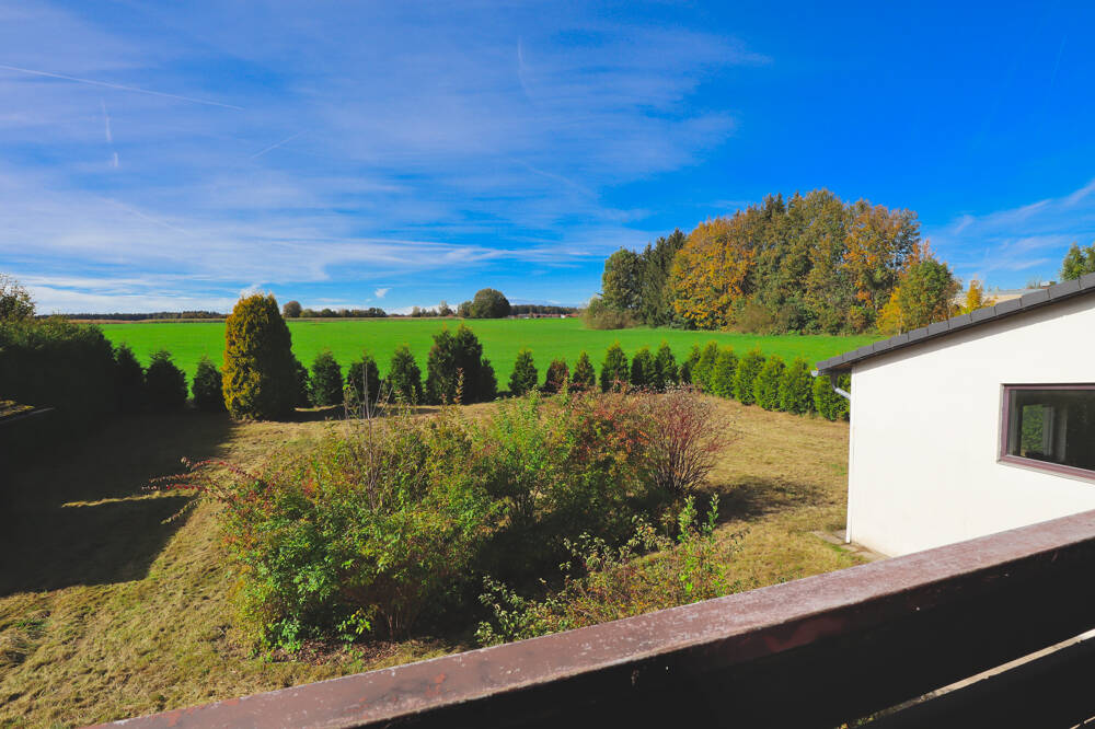 ***Freier Weitblick ins Grüne*** Freistehendes EFH mit weitläufigem Grundstück & Einliegerwohnung, 83624 Otterfing