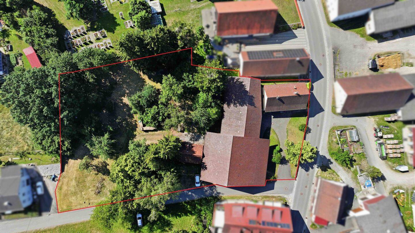 Besonders! Einfamilienhaus mit Ökonomiegebäude und viel Platz für Wohnen und Hobby, 88437 Maselheim