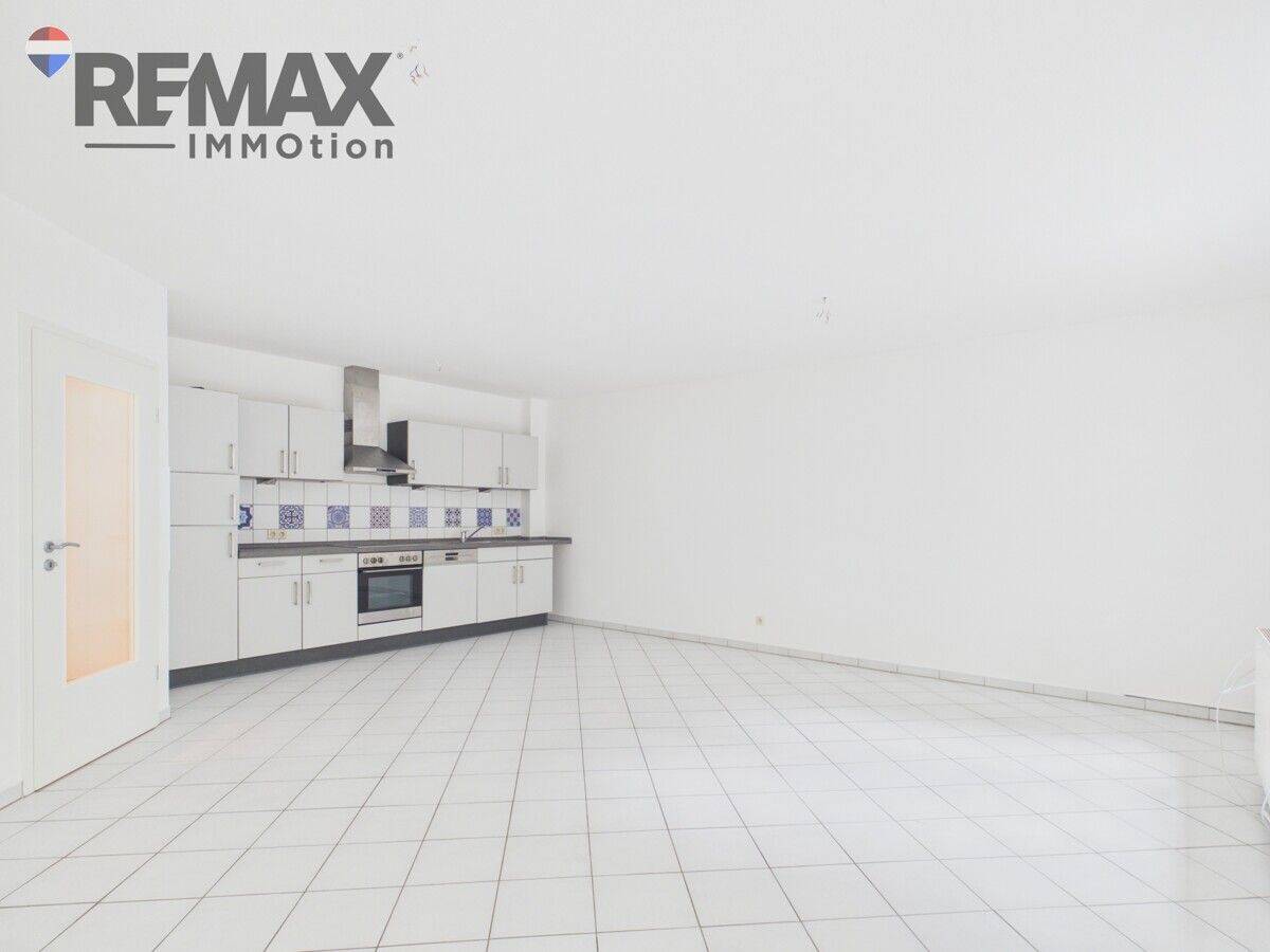 Gepflegte 2-Zimmer-Wohnung mit Balkon und Garagenstellplatz in Perl-Nennig, 66706 Perl