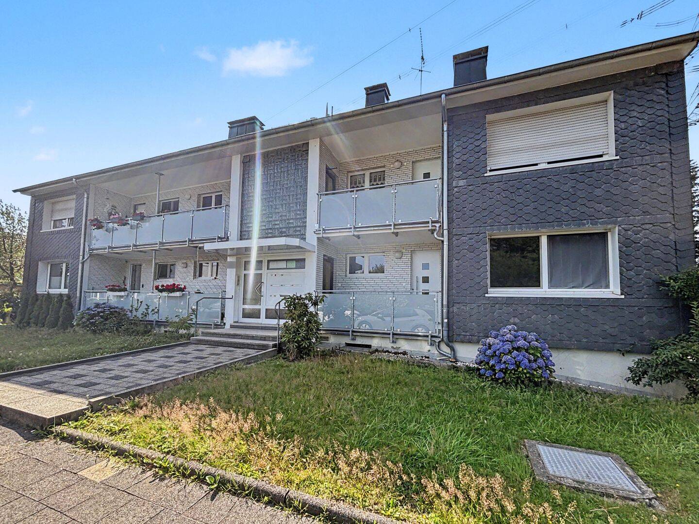 Mehr Raum als erwartet: 3-Zimmer-Erdgeschosswohnung mit besonderem Wohnkomfort in Remscheid, 42899 Remscheid (Lennep Lüttringhausen)