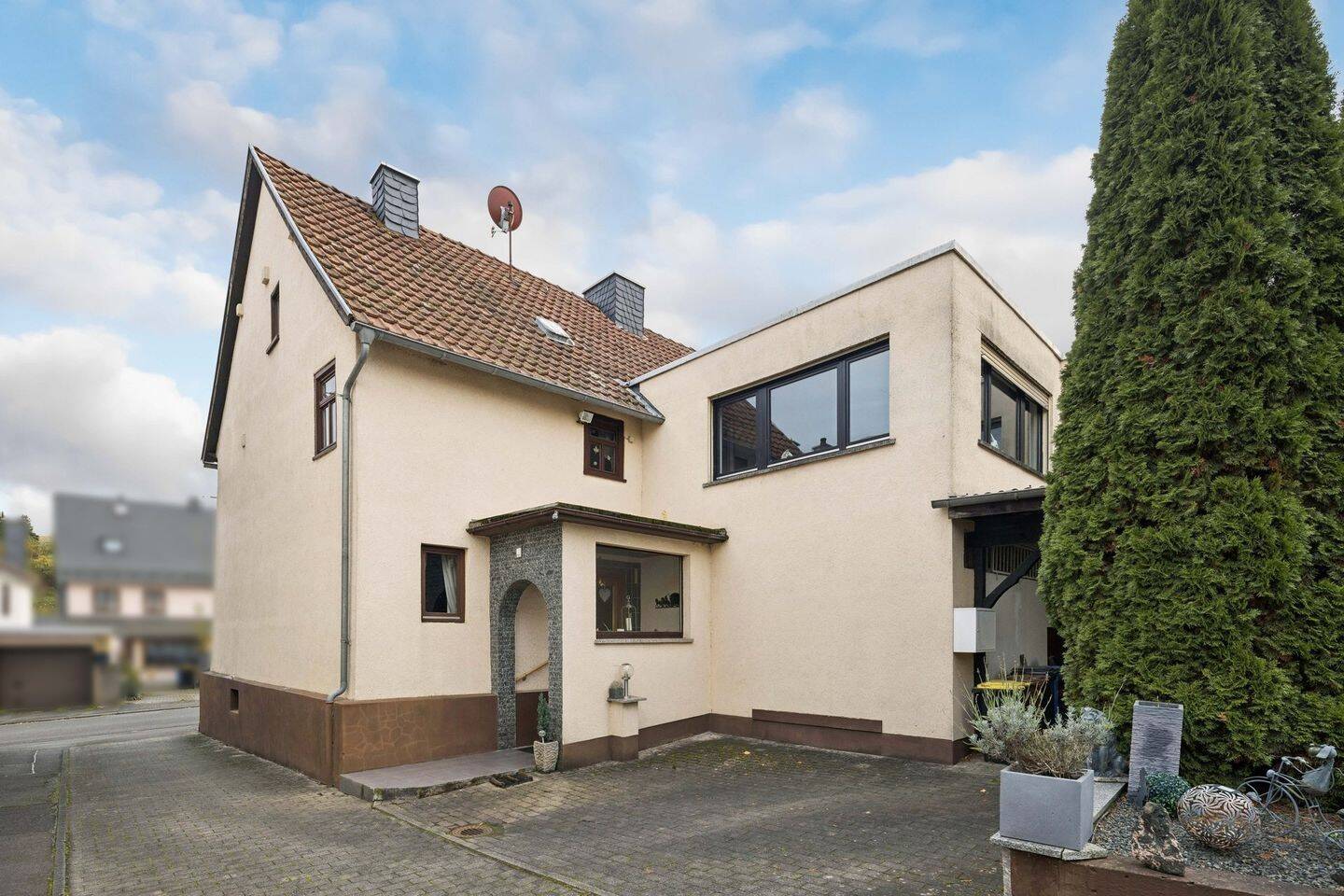 Großzügiges und flexibles Wohn- und Geschäftshaus, 35579 Wetzlar