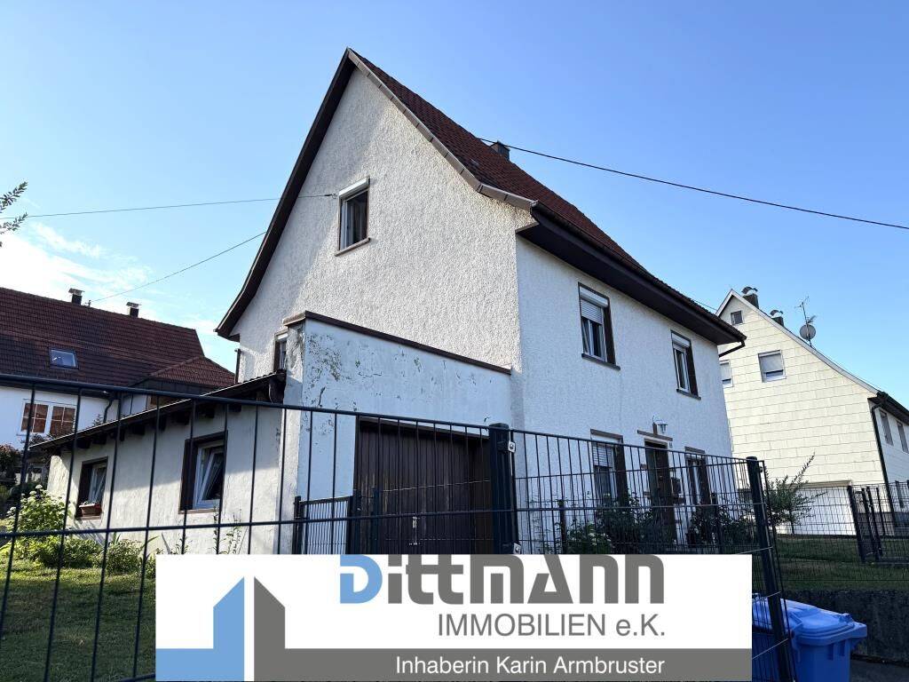 Einfamilienhaus mit Garten und Garage in Lautlingen, 72459 Albstadt