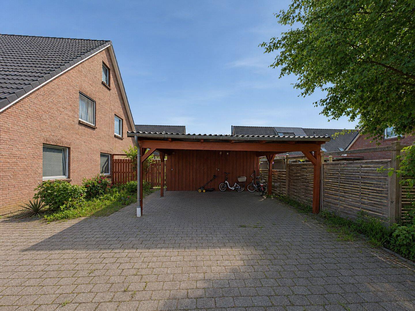 Maisonette-Wohnung mit durchdachtem Grundriss und Gartenanteil in Husum, 25813 Husum