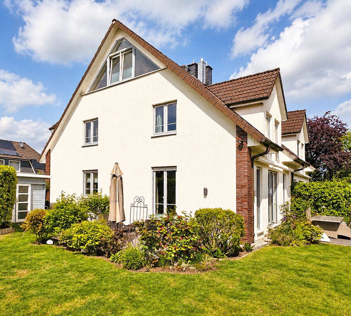 Wunderschönes Haus – zentral und ruhig, 22393 Hamburg (Wandsbek Bramfeld Poppenbüttel Sasel Wellingsbüttel)