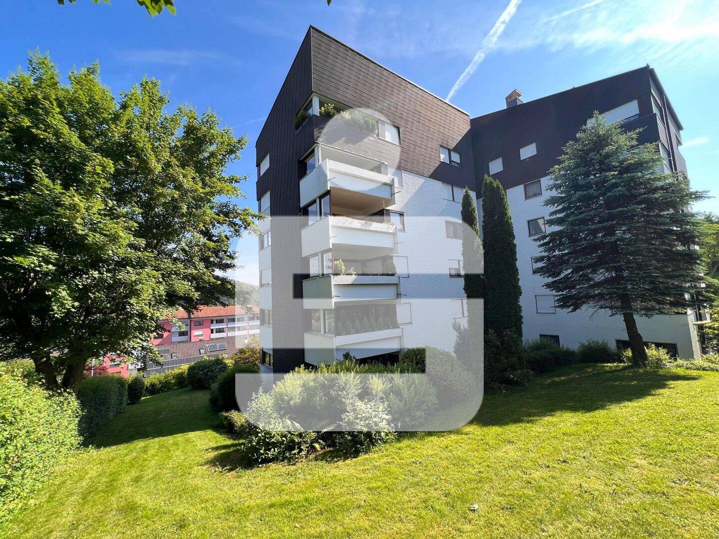 Die perfekte Alternative zum kleinen Häuschen – außergewöhnliche 4-Zimmer-Wohnung in Passau-Haibach, 94032 Passau (Altstadt Haidenhof-Nord Haidenhof-Süd Innstadt)