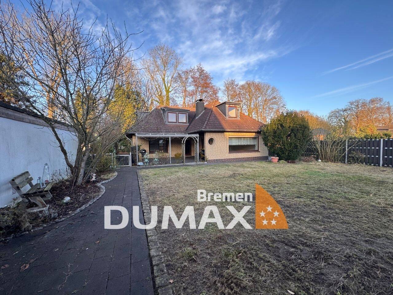 Viel Platz zum Wohnen und Leben – Einfamilienhaus mit Garten, 27751 Delmenhorst