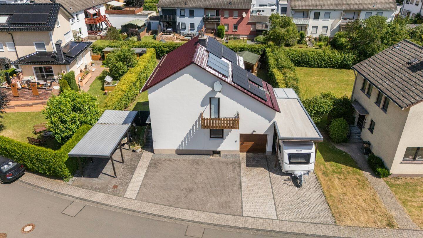 Wo Familie wächst: Ihr saniertes Traumhaus mit Garten und PV-Anlage in Schleiden-Gemünd, 53937 Schleiden