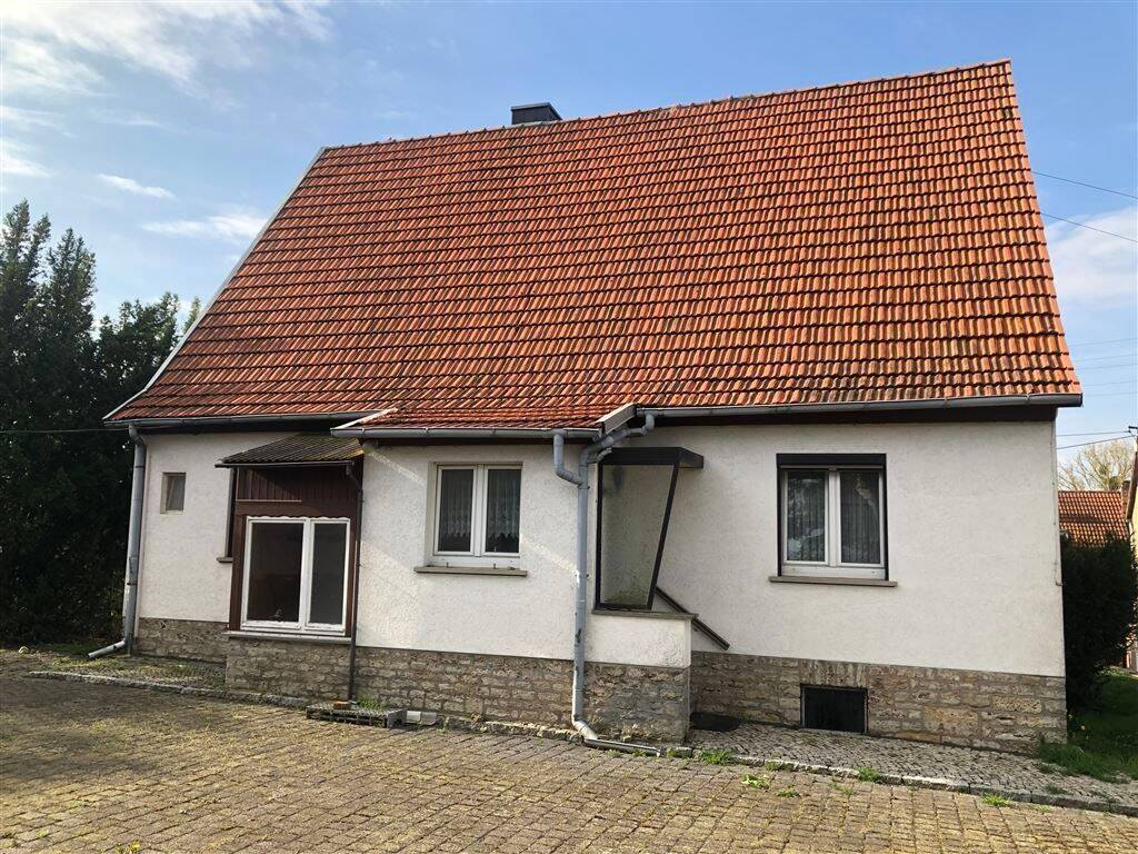 EFH mit weiterem Nebengebäude als ELW oder Büro und viel Potenzial, 99718 Clingen