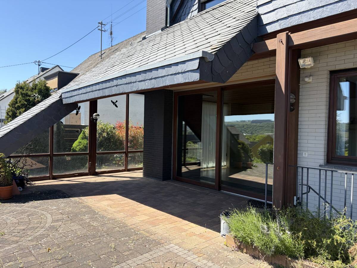 Neuer Preis! Privilegiert, großzügig, grenznahe Lage – Architektenhaus in Trier-Zewen, 54294 Trier