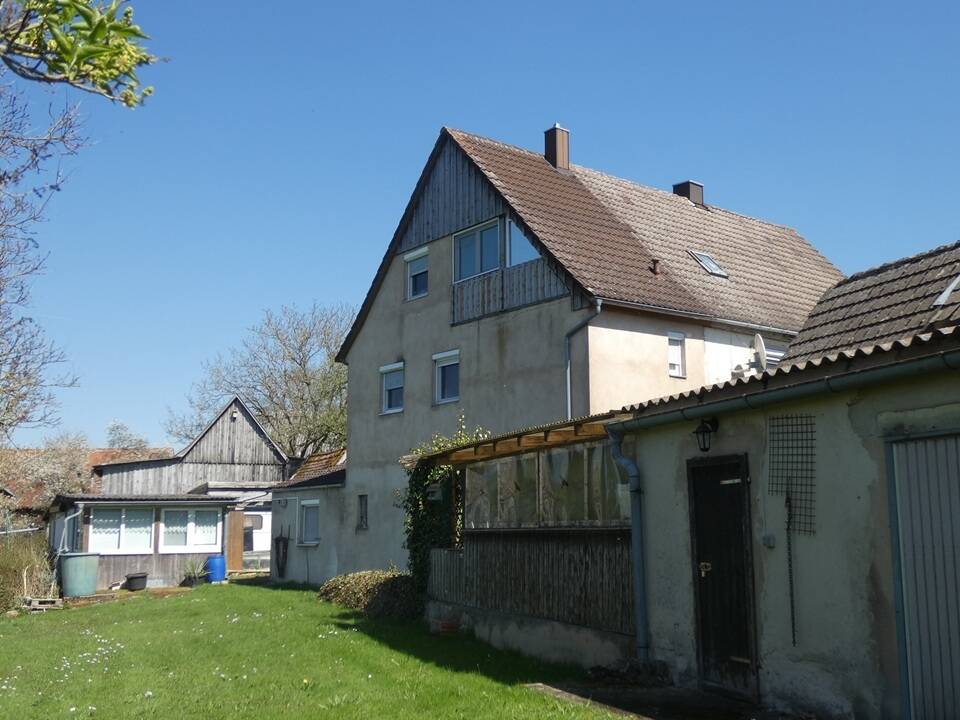 Zweifamilienhaus mit ehem. landw. Nebengebäude und Garagen – 91731 Langfurth / Matzmannsdorf, 91731 Langfurth