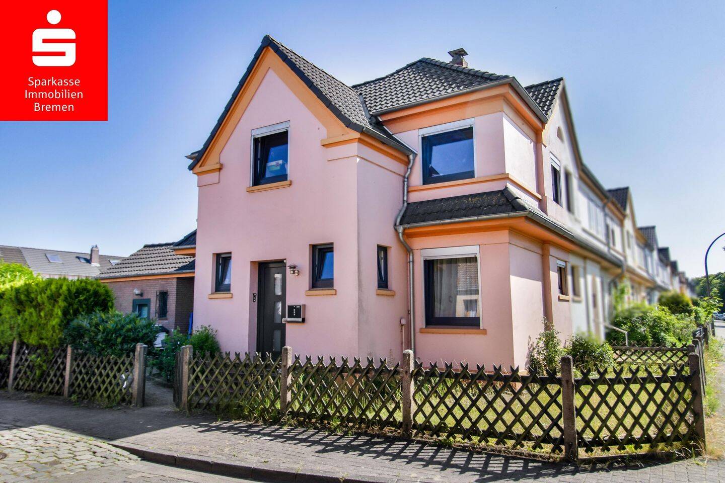 Delmenhorst: Charmantes Reihenendhaus in zentraler Lage geeignet für Familien und Paare, 27751 Delmenhorst