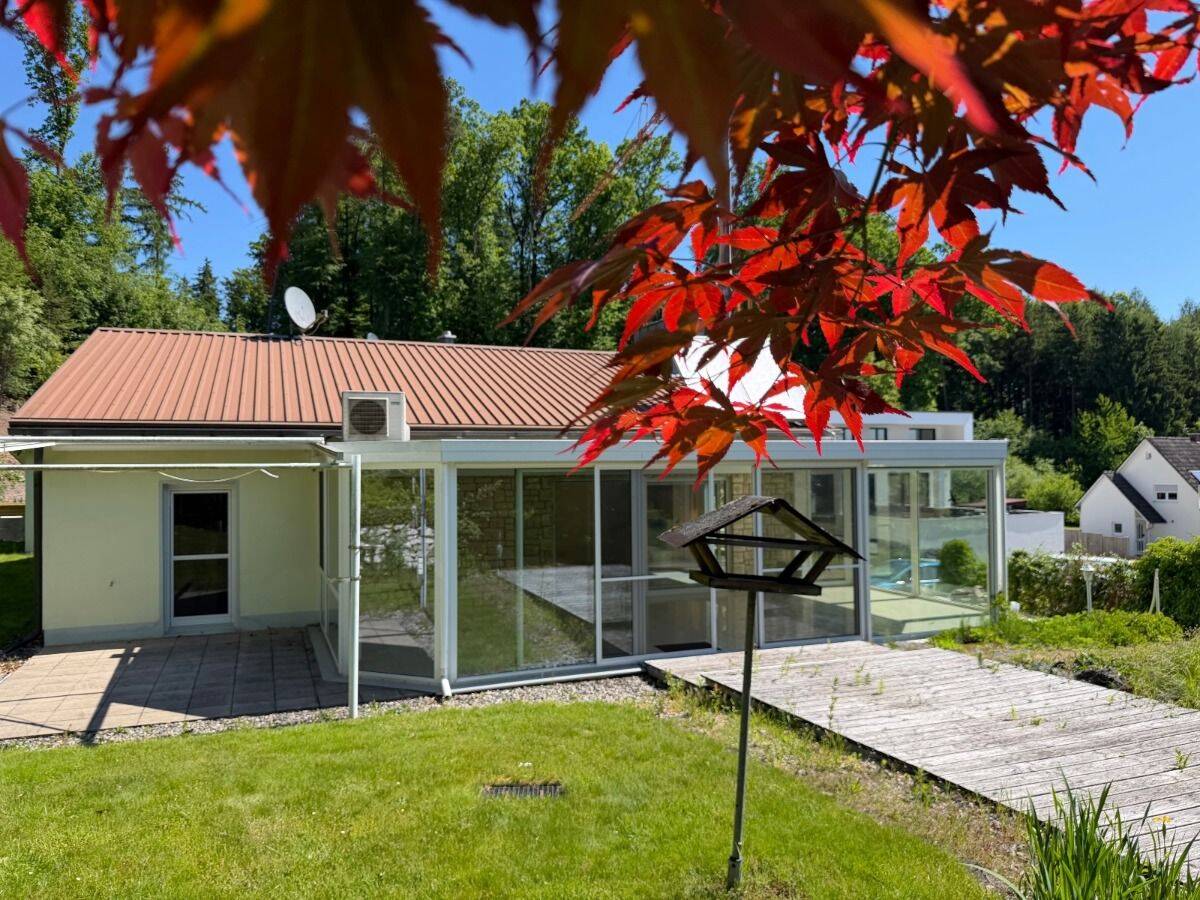 *** Provisionsfrei *** Wohnen im Grünen – Exklusives Einfamilienhaus mit Waldblick in Aichach, 86551 Aichach