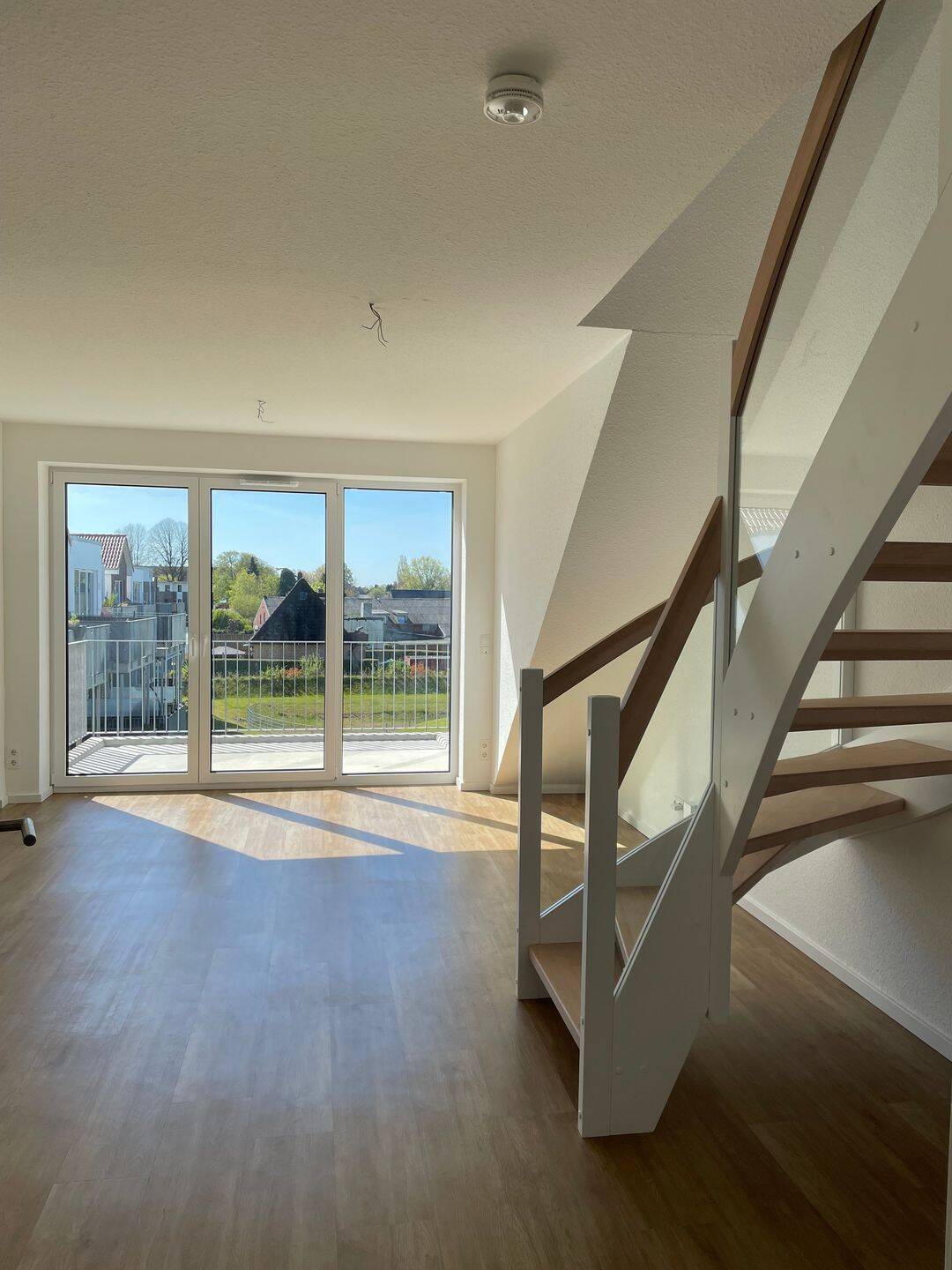 Großzügige und helle Maisonettewohnung mit 3 Zimmern, 24782 Büdelsdorf