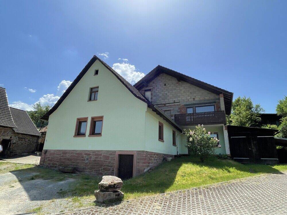 Wohnhaus mit großer Scheune, Nebengebäuden und riesigem Grundstück!, 97901 Altenbuch