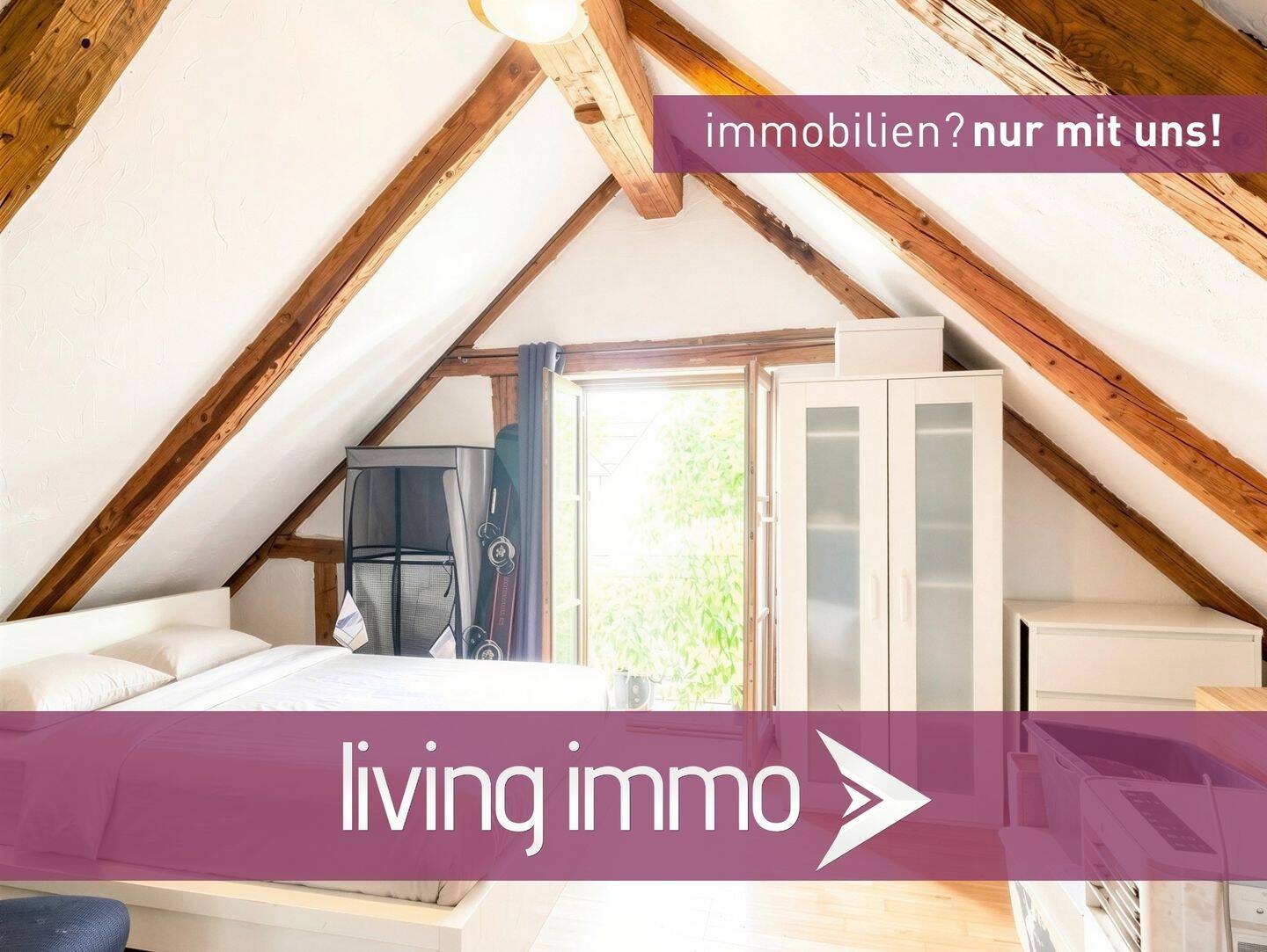 Charmante Dachgeschosswohnung in bester Altstadtlage in Regensburg zum Kauf!, 93047 Regensburg (Innenstadt Kasernenviertel Ostenviertel Westenviertel)