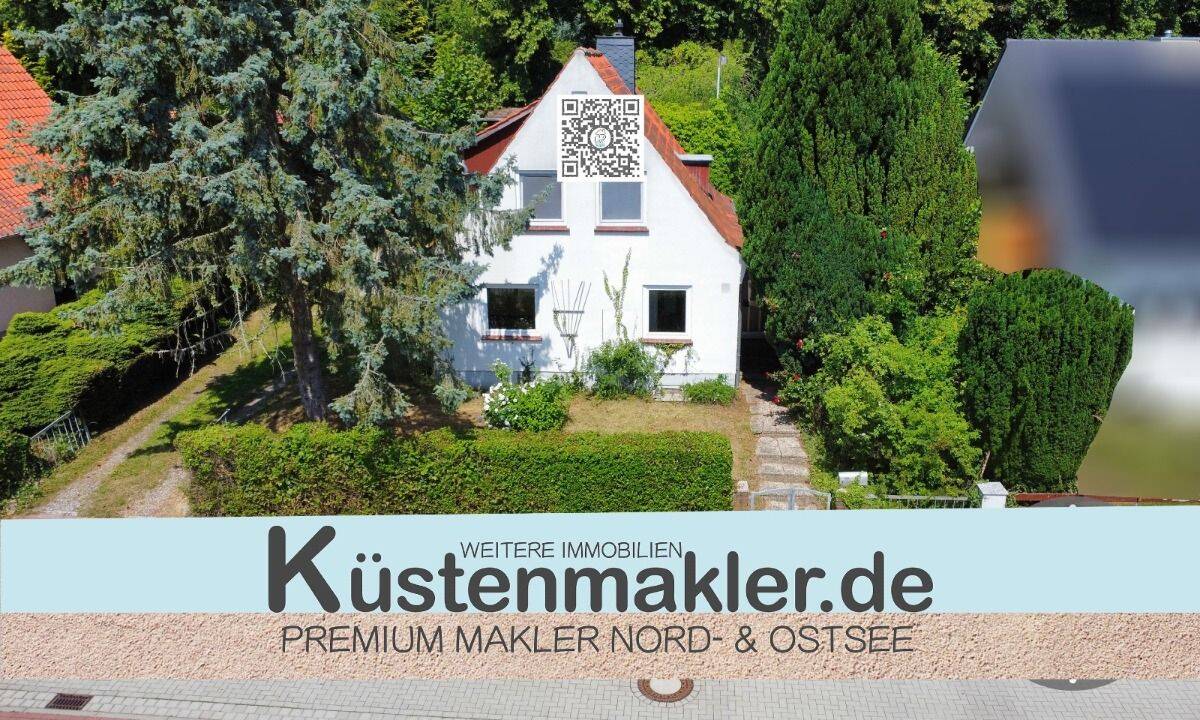 Ihr neues Zuhause: Charmantes Familienhaus mit großem Garten auf Erbbaurechtsgrundstück, 24321 Behrensdorf (Ostsee)