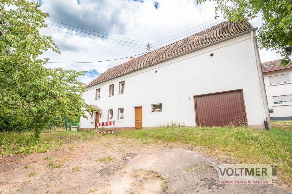 SANIERUNGSOBJEKT – freistehendes Einfamilienhaus mit Garage und Scheune im Ortskern von Vinningen!, 66957 Eppenbrunn