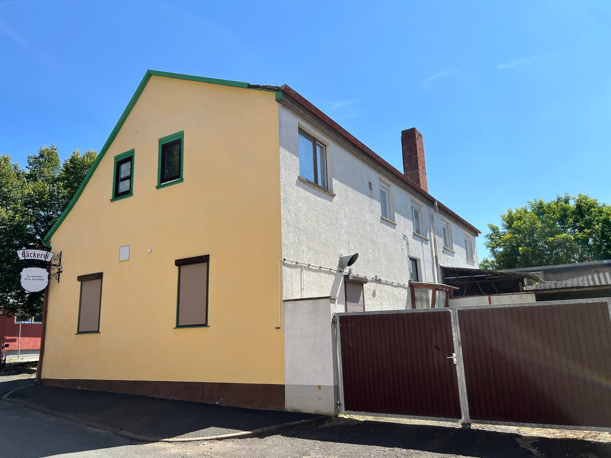 Wohn- und Geschäftshaus – im EG eine ehem. Fleischerei, im Dachgeschoss eine große Wohnung, 99867 Gotha