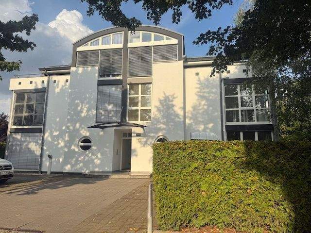 6 Zimmer-Maisonette-Wohnung mit 2 Terrassen, Einbauküche, eigenem Garten (250m²), Stellplatz, 12305 Berlin (Tempelhof-Schöneberg Buckow Lichtenrade)