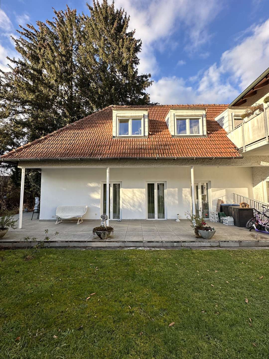 Katip | Gehobene Ausstattung auf zwei Ebenen – 5 ZKB, Terrasse, Kamin, uvm.., 86156 Augsburg (Bärenkeller Kriegshaber Oberhausen Pfersee)