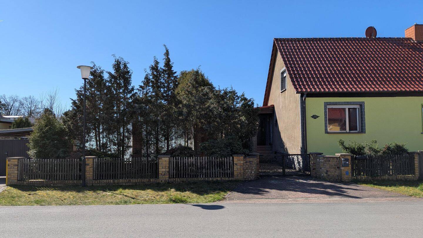 Doppelhaushälfte mit Einliegerwohnung, 6785 Oranienbaum-Wörlitz
