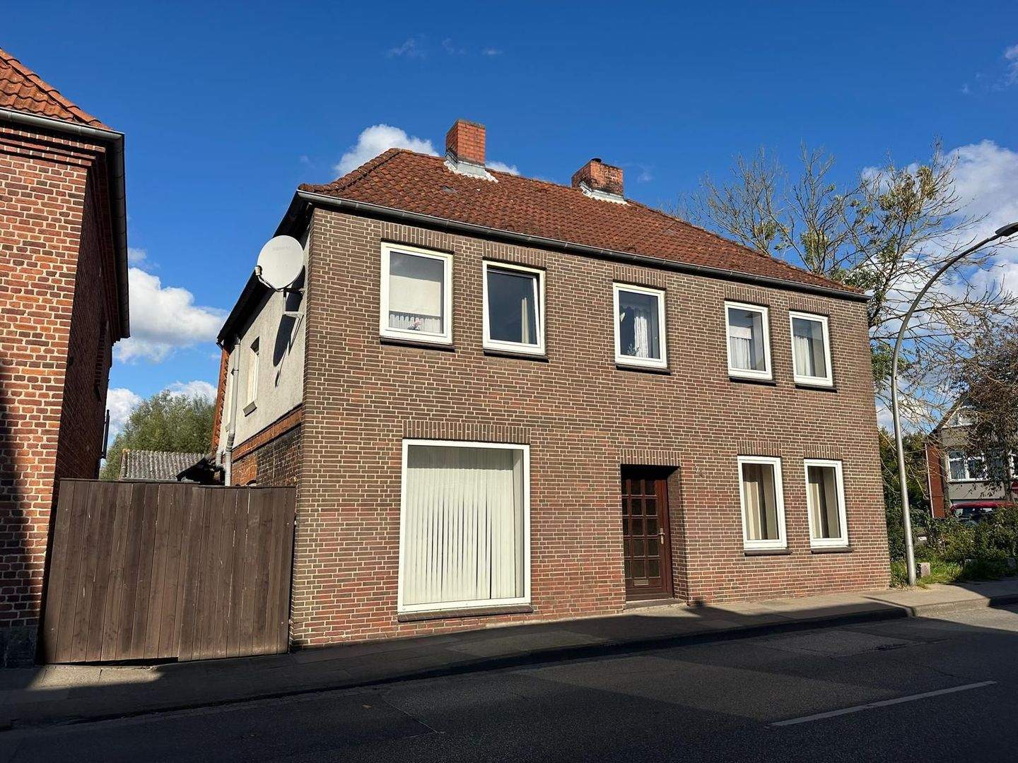Sanierungsbedürftiges Einfamilienhaus mit viel Potenzial, Nebengebäuden und Garten in Zentraler Lage von Oldenburg, 23758 Gremersdorf