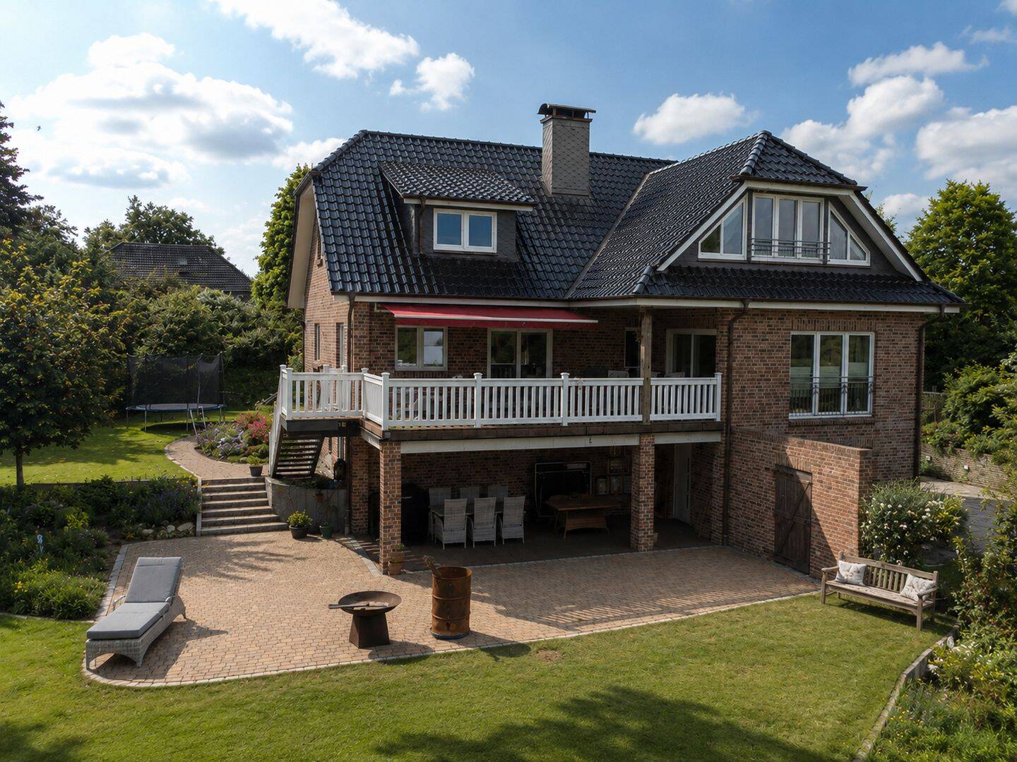 Moderne, Licht, Größe und Eleganz! Großzügiges Anwesen in unverbaubarer Lage und Blick in die Ferne., 23795 Bad Segeberg