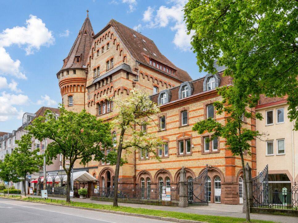 Ein Ort, an dem Licht, Raum und Design verschmelzen – außergewöhnliche Liebhaberwohnung in der Karlsruher Weltstadt., 76135 Karlsruhe (Beiertheim-Bulach Oberreut Südweststadt Weststadt)