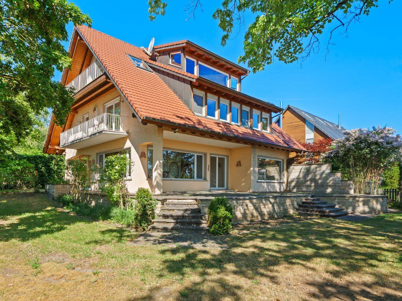 Privat. Großzügig. Besonders – Ein Refugium mit Bodenseeblick auf über 1.000 m² Grundstück, 78465 Konstanz