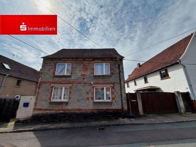 Einfamilienhaus im unsanierten Zustand in den Fahner Höhen, 99100 Bienstädt