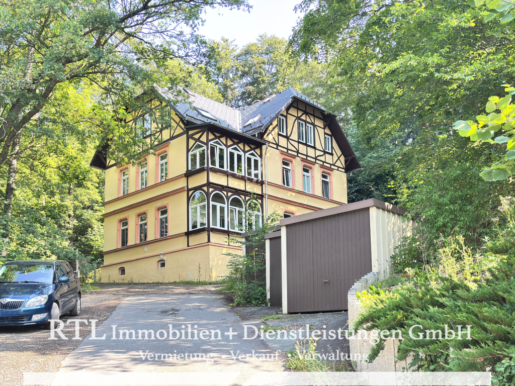 Große 4-Zimmerwohnung mit Balkon und Wintergarten (A1748), 7356 Bad Lobenstein