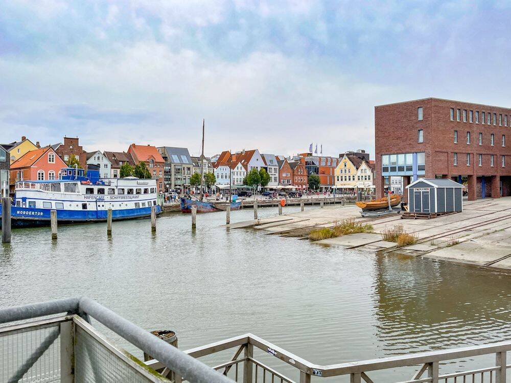 Moderne Eigentumswohnung in Hafennähe Husum, 25813 Husum
